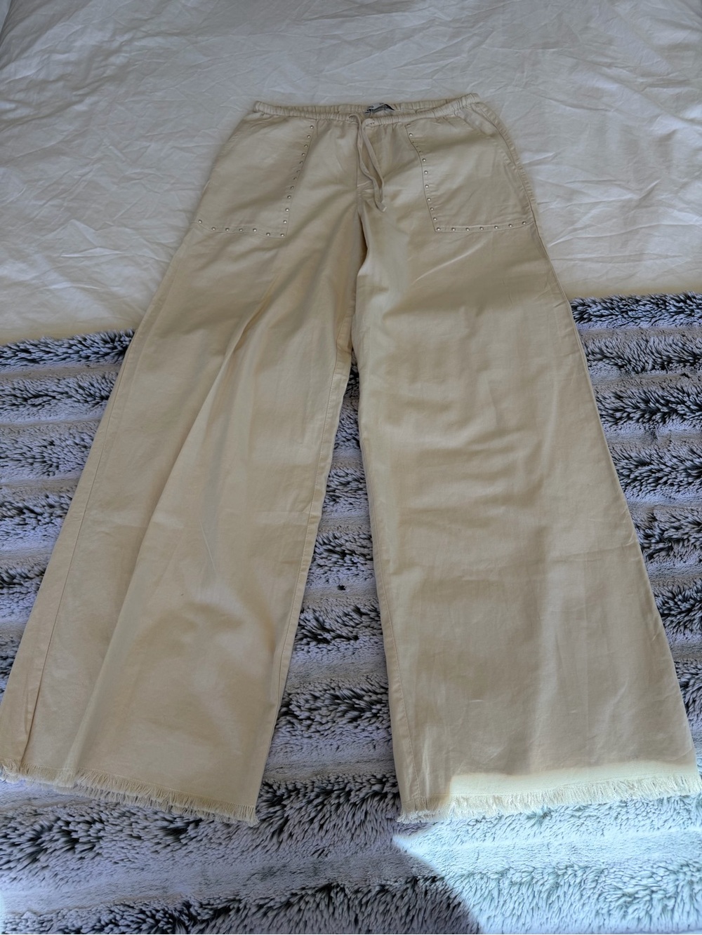 MANGO Studded Drawstring Wide Leg Pants - Picture 4 of 6